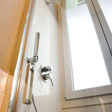 New Stylish 3-room On Lungarno Apartamento *
