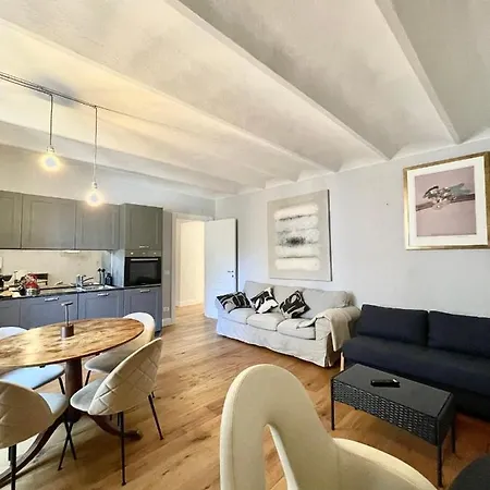 New Stylish 3-room On Lungarno Apartamento