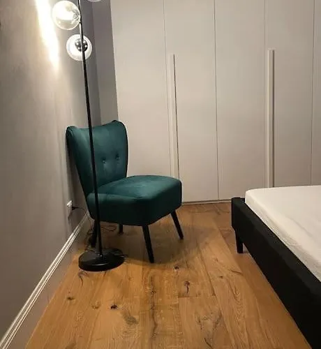 New Stylish 3-room On Lungarno Апартаменты
