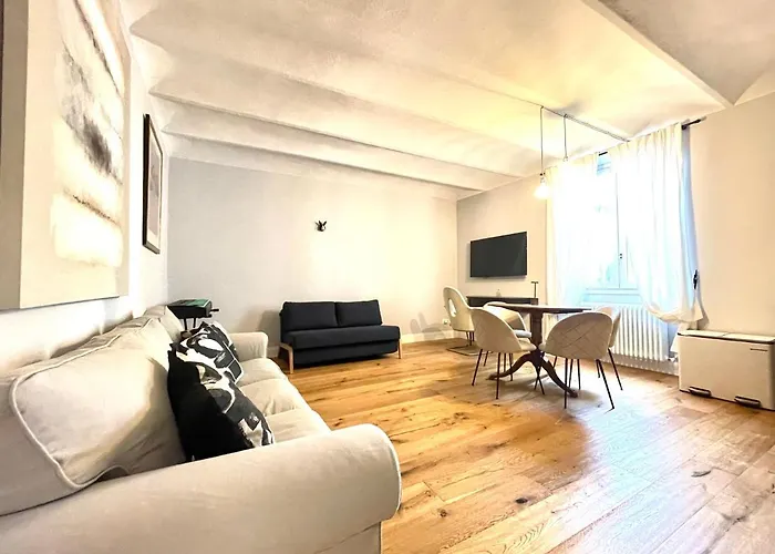 Апартаменты New Stylish 3-room On Lungarno Флоренция
